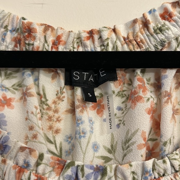 1.State Floral Smocked Top, Small, NWOT - Picture 3 of 5